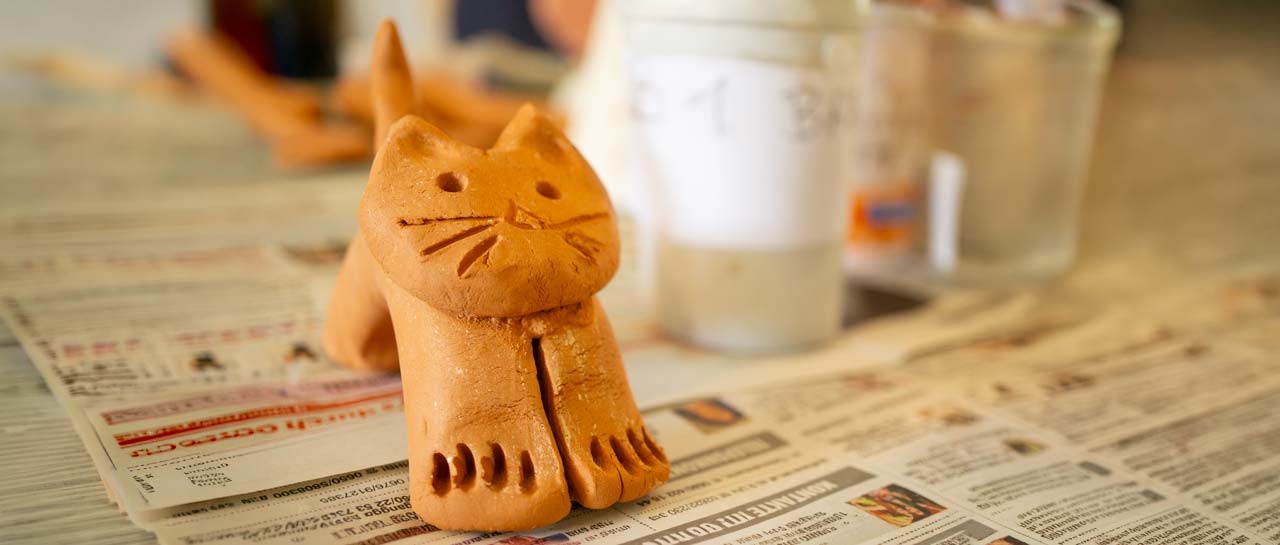 Katze aus rotem Ton Rohbrand - ohne Glasur